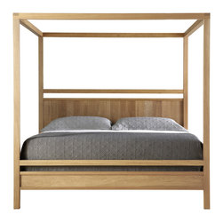 Fallingbrook Bed - Canopy Beds