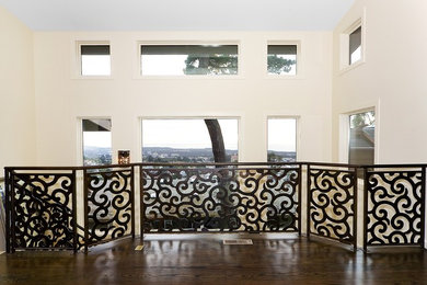 Staircase - contemporary staircase idea in San Francisco