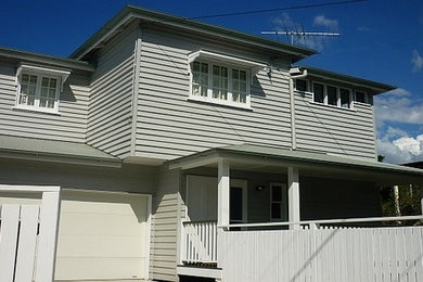 Design ideas for a traditional home design in Brisbane.