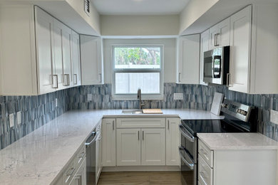 Inspiration for a coastal kitchen remodel in Tampa