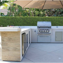 Outdoor Kitchen