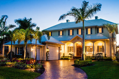 Exterior home idea in Miami