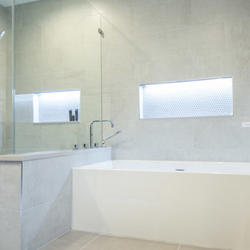 Lighting Play in a Master Bath