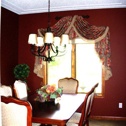 Susan's Home - Valances