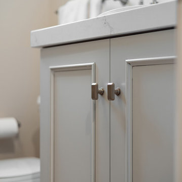 Showplace EVO Savannah Kitchen, in Accessible Beige with Walnut Glaze