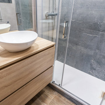 Cuarto de baño reformado en calle Clot (Barcelona)