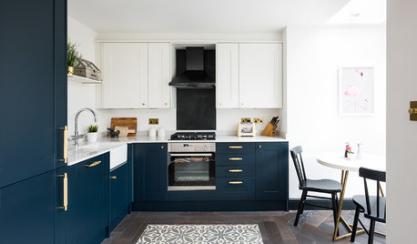 Le carrelage joue l’effet tapis en cuisine