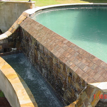 Infinity Edge / Vanishing Edge Pools