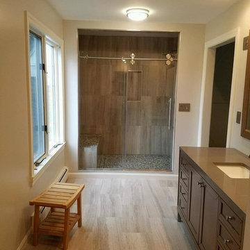 An Elegant Ensuite Master Bath