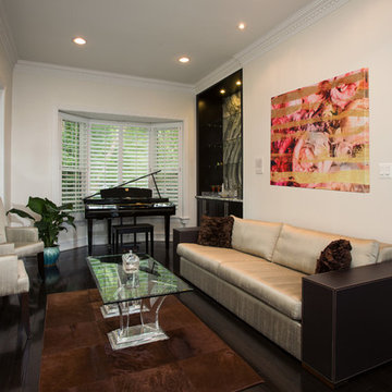 Modern & Elegant McLean Home