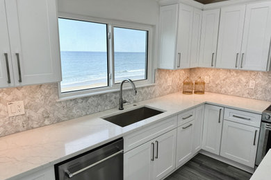 Inspiration for a modern home design remodel in Jacksonville