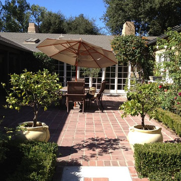 Romantic Mediterranean Garden and Outdoor Entertaining Space