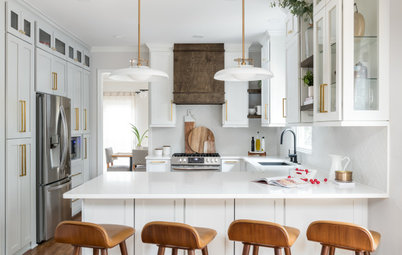 Kitchen of the Week: Storage Galore With a Light and Bright Style