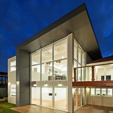 Light and bright, Extension, Strathmore
