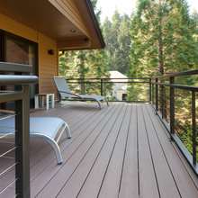 Deck: cable + composite + wood cap