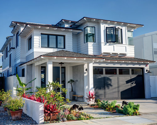 Häuser mit Walmdach Los Angeles - Ideen für die Fassadengestaltung | HOUZZ