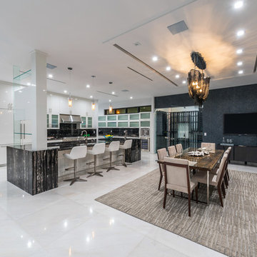 Las Olas Residence