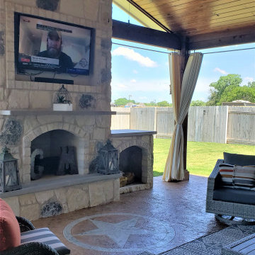Round Rock TX Covered Patio with Lone Star Integrated into Floor