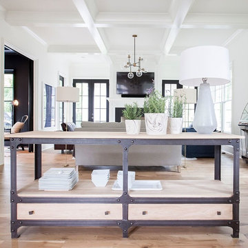 Modern Family Room | Charlotte
