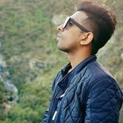 Anis Dandiwalas foto