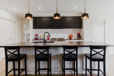 Photo of a modern kitchen in Geelong.