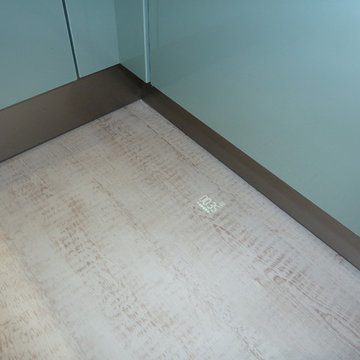 High-gloss oxide and white