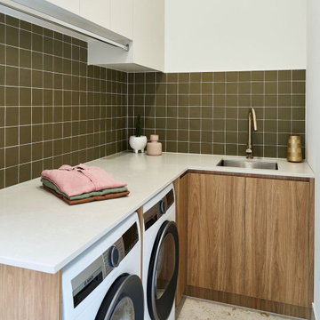 The Sherwood (Breakfast bar & Laundry)