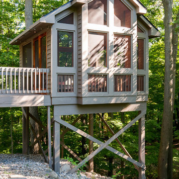 Screened-In Guest House for Giraffe Design Build