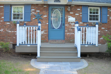 Inspiration for a porch remodel in New York