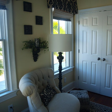 Black and White Guest Bedroom #1