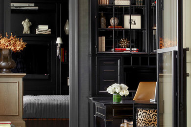 Elegant home office photo in Chicago