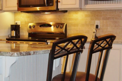 Elegant kitchen photo in Minneapolis