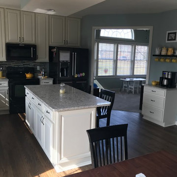 Refacing—cabinets to the ceiling-quartz and splash