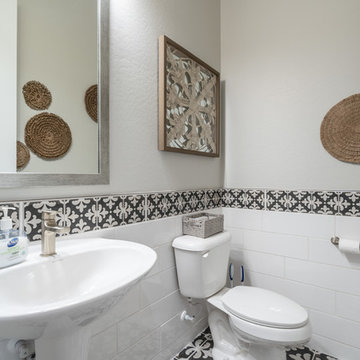 Phoenix, Arizona | Peralta Canyon - Hacienda Cinnabar Secondary Bathroom