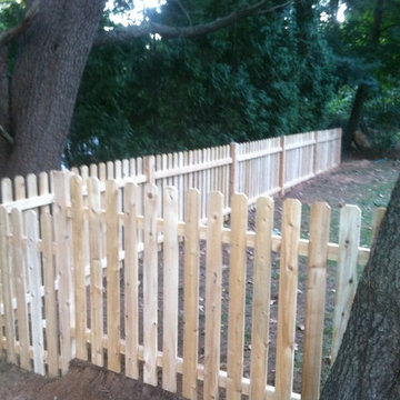 West Hartford | Cedar Spaced-Picket Dog Ear | September