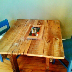 AUstin Kids Trough Table - Kids Tables And Chairs