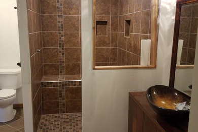 Elegant bathroom photo in Minneapolis