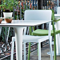 Pile Up Outdoor Table by Serralunga - Outdoor Dining Tables