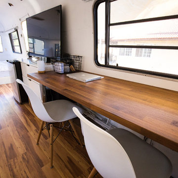 1986 Avion 30P Tiny Home