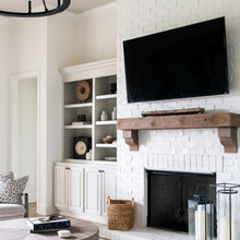 family room chair rail