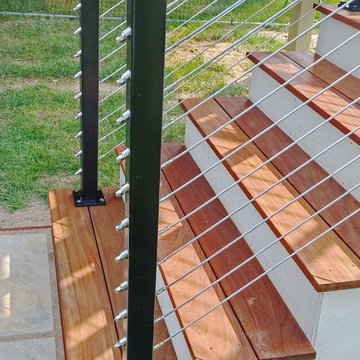 Woodsbury, MN: Black Aluminum Posts & Inline Support for Customer Top Rail