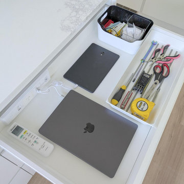 Sarah’s Hidden Kitchen Charging Drawer – Minimalist Design Meets Function