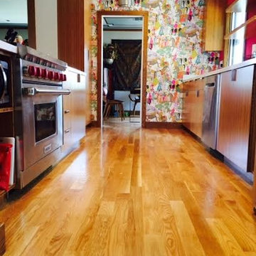 Warm Tones & Trend West Los Angeles Kitchen