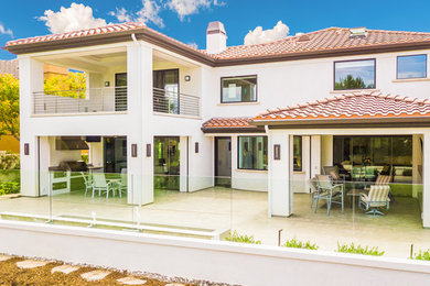 Example of a trendy house exterior design in Orange County