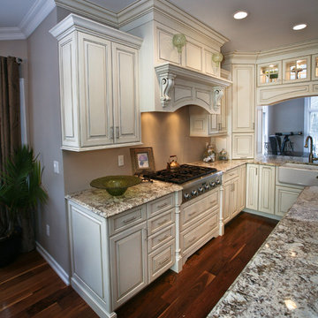 Traditional Kitchen in Wall Township