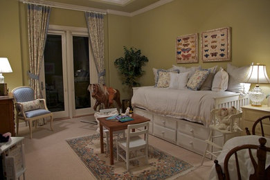 Bedroom - traditional bedroom idea in Austin