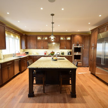 Warm Wood Tones Kitchen