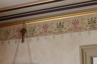 Ornate home design photo in Chicago