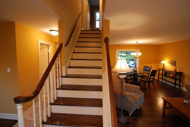 Staircase - traditional staircase idea in Chicago