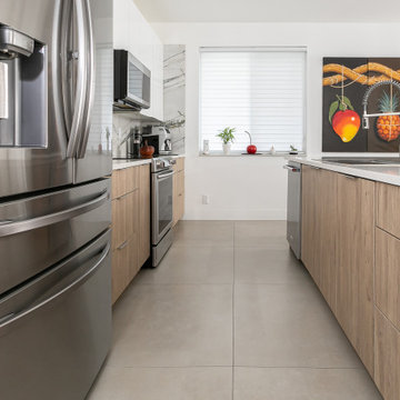 Versatil Contemporany Kitchen
